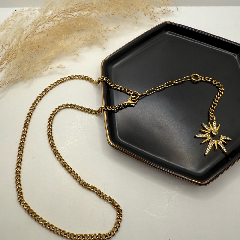 NEW 18K GOLD PLATED Y-SHAPE STAR PENDANT NECKLACE - Picture 4 of 5